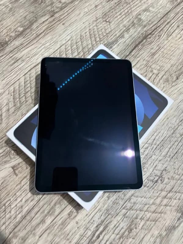 Apple IPad Air 4th, 64gb — Батуми — 700 ₾