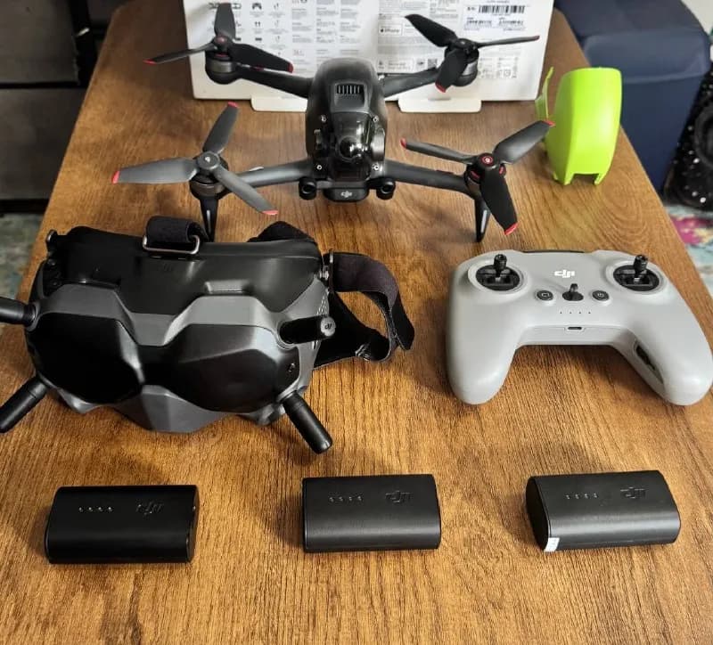DJI FPV — мощный FPV-дрон для тех, кто хочет настоящих эмоций от полёта. — Батуми — 800 $
