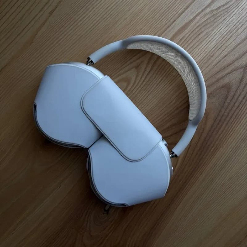 AirPods Max серые, первое поколение — Батуми — 650 ₾