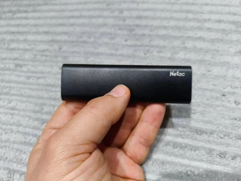 SSD диск Netac (внешний ssd) 500 Гб. Очень компактный, алюминиевый корпус. Кабель и переходник с US — Батуми — 180 ₾