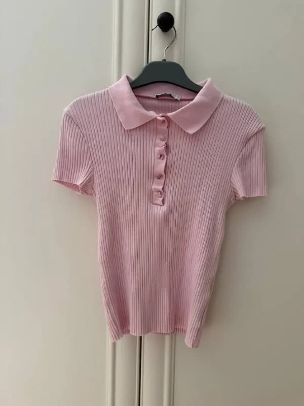1. Футболка Zara размер S-M — 15 лари — Батуми — 15 ₾