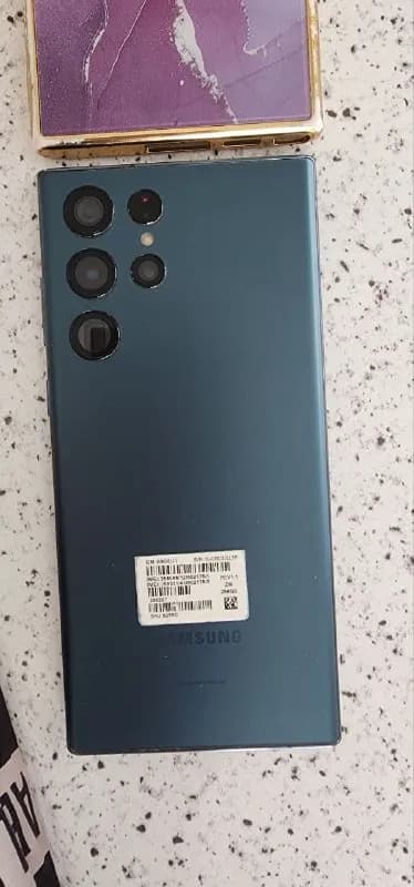 Samsung Galaxy S22 Ultra 12/256 — Батуми — 250 $
