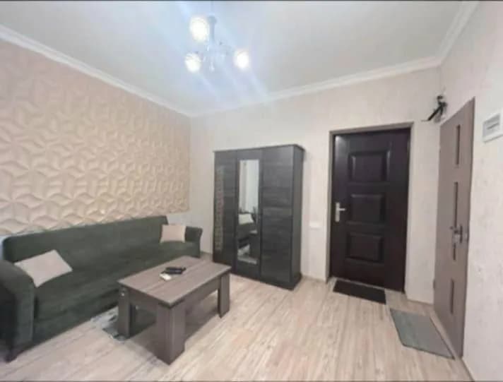 1+1 — Батуми — 350 $