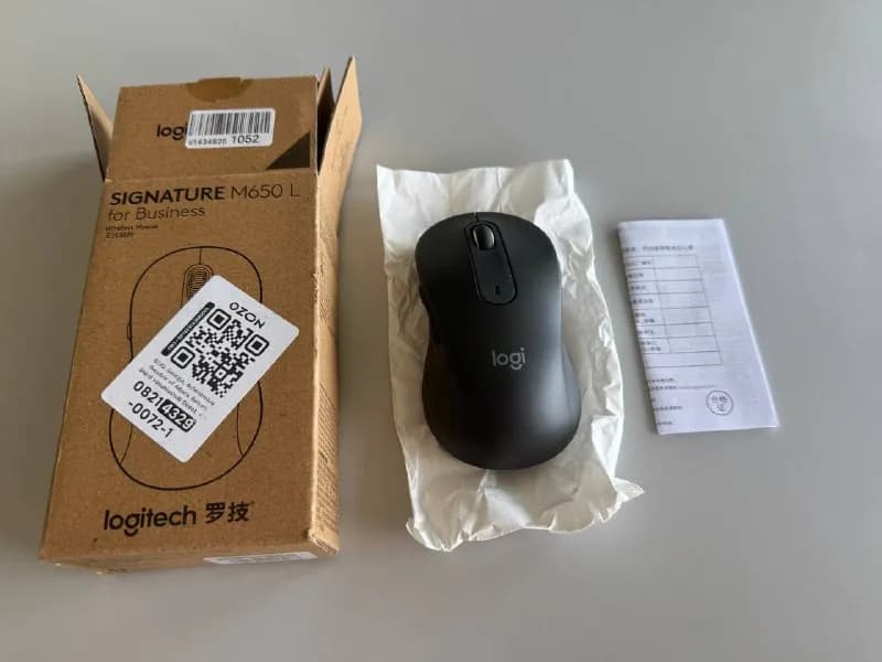 1. Мышь Logitech M650L. Новая (в коробке). Bluetooth. Не подошла по размеру. — Батуми — 70 ₾