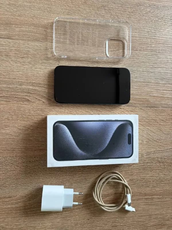 Iphone 15 pro 256gb. Покупал в октябре 2023, батарея заменена на новую 100%, сейчас где-то 30 циклов — Батуми — 1500 ₾