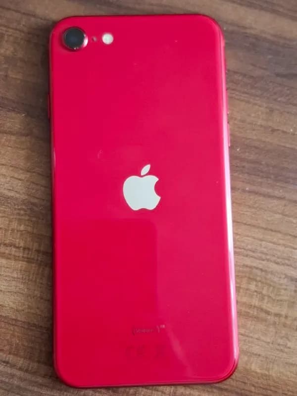 iPhone SE 256GB — Батуми — 300 ₾