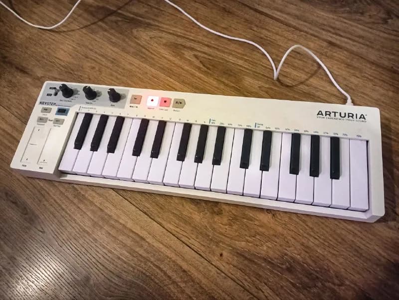 usb-клавиатура Arturia Keystep 32, хорошее состояние — Тбилиси — 300 ₾