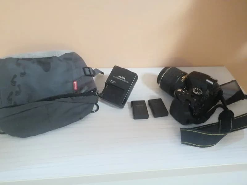 Nikon D5100 с объективом 18–55 мм. Продаю своего дорогого старичка, который хорошо послужил… Работ — Батуми — 200 ₾