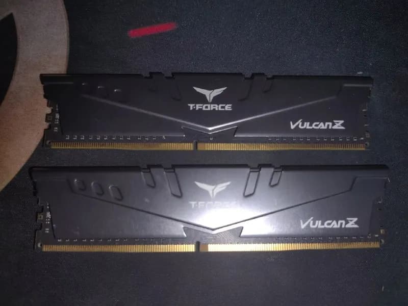 selling 16 gb ddr4 ram 8×2 3200mhz cl16 — Батуми — 16,200 ₾