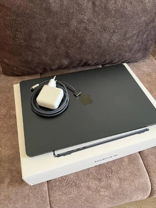 MacBook Air 15 дюймов с чипом M4 — Тбилиси — 2 500 ₾