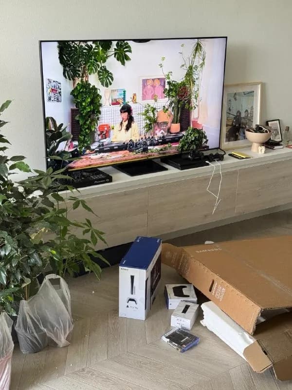 Samsung Neo QLED 65 дюймов QN80F — Тбилиси — 4 000 ₾