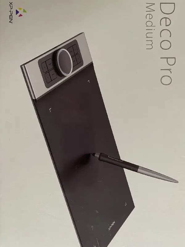 100 долларов. Состояние отличное. — Батуми