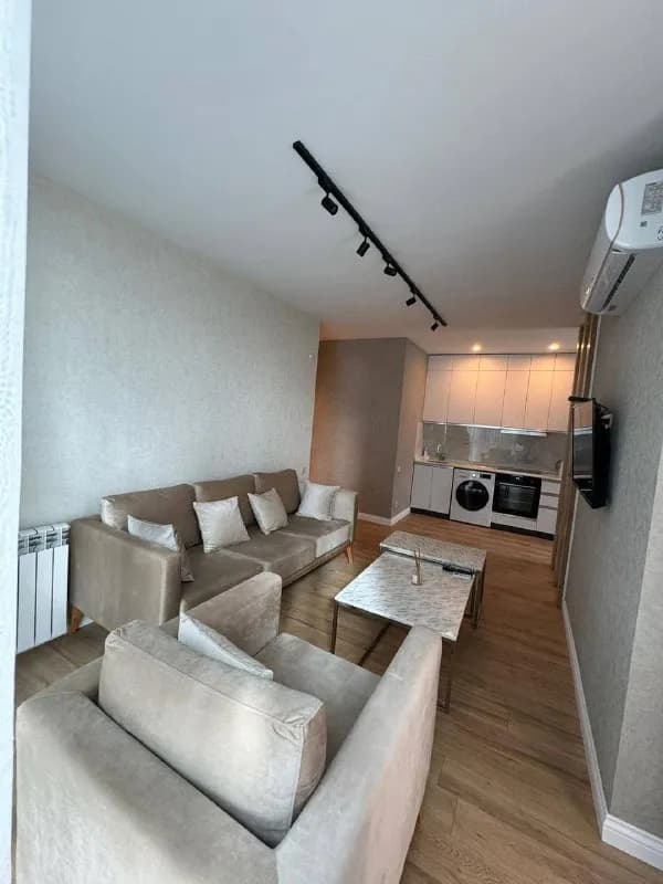 2+1 — Батуми — 850 $