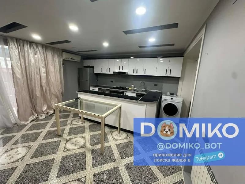 2+1, 87 кв/м — Батуми — 800 $