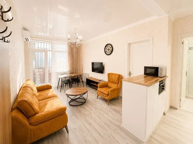 1+1 в топовой локации парк 6 мая — Батуми — 550 $