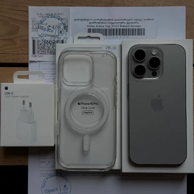 iPhone 16 Pro с родным чехлом и зарядным за 2.394 лари — Тбилиси — 2 ₾