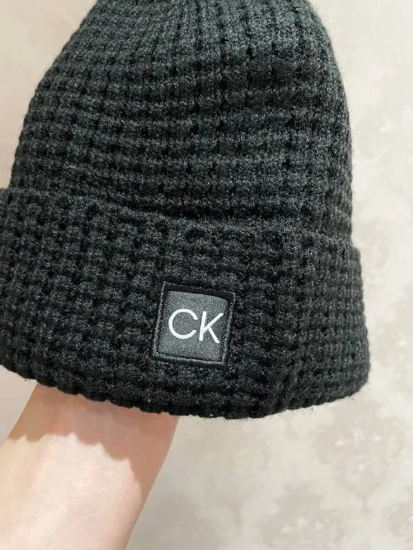 Calvin Klein. — Батуми — 45 ₾