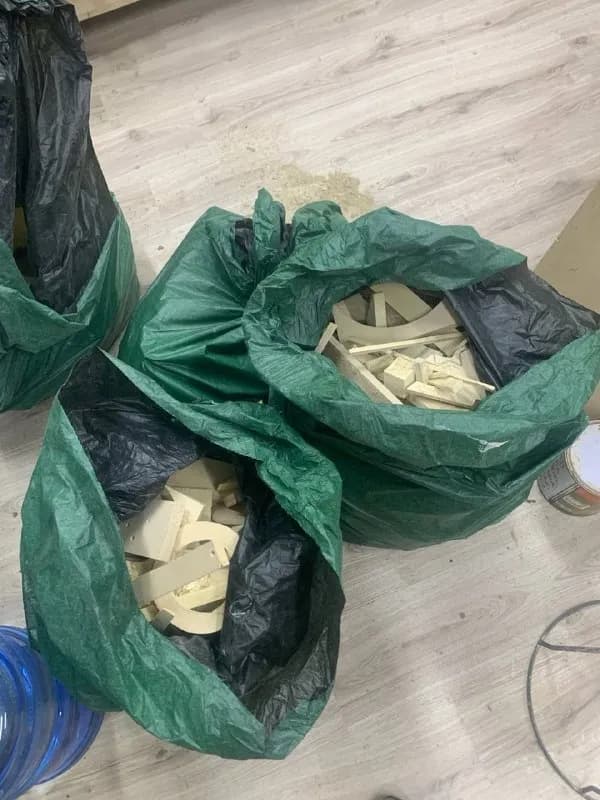 3 пакета обрезков дерева и фанеры за шоколадку — Батуми