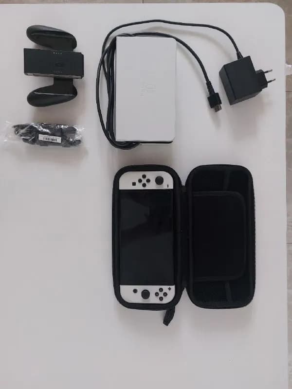 Switch OLED полный комплект — Тбилиси — 1 300 ₾