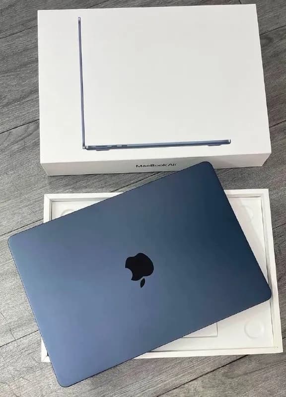 MacBook Air 15 дюймов (2026 г.), чип M5, 16 ГБ ОЗУ, 512 ГБ, цвет Midnight — абсолютно новый. Состоян — Тбилиси — 3 600 ₾