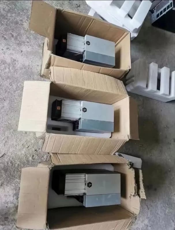 Antminer Z15. Минимальный заказ — 3-5 штук, мы также можем продать по одной, если вас интересует как — Тбилиси