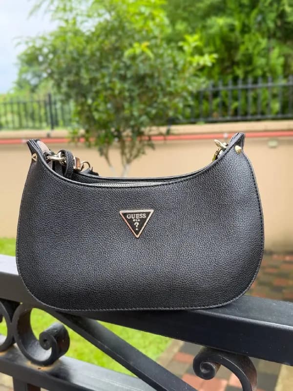 Сумочка Guess — Батуми — 50 ₾