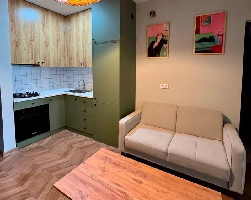 101 — Батуми — 550 $
