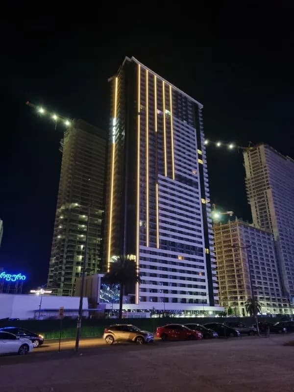 21 Августа сдается посуточно студия комплекс B.S.T. Проспект Шартавы 16 самый центр Батуми на против — Батуми — 95 ₾