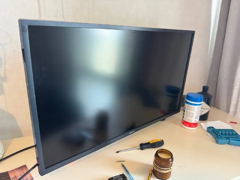 Samsung 32″ 4K — 500 лари — Батуми — 500 ₾