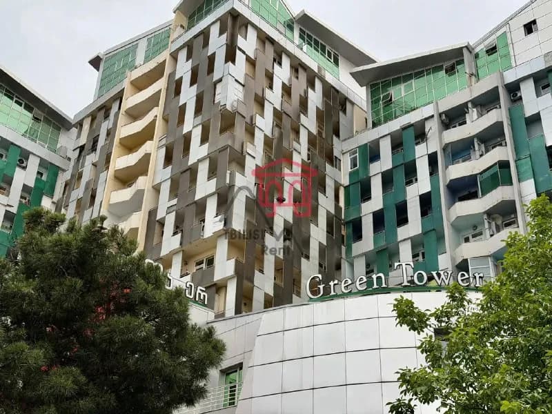 Green Tower Сабуртало! При желании второй диван могут убрать — Тбилиси — 500 $