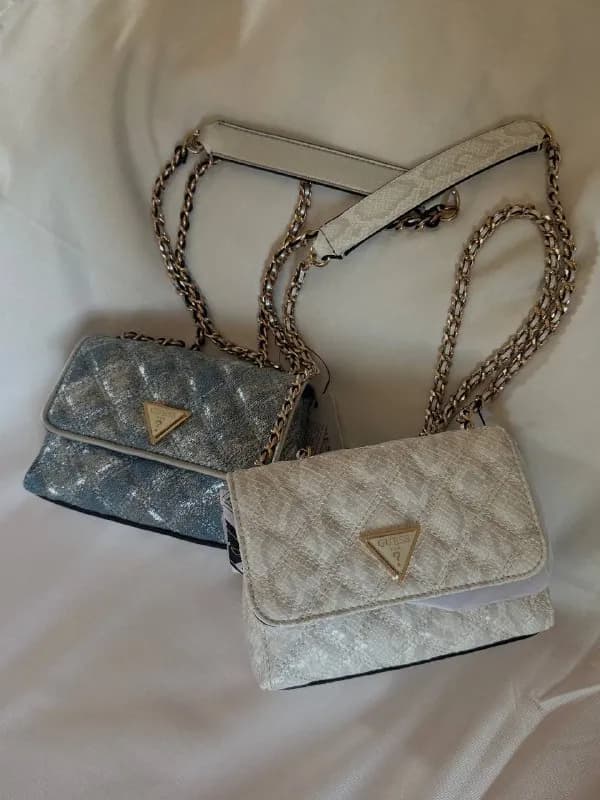 Guess. — Батуми — 220 ₾
