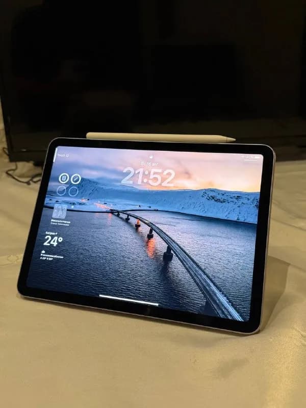 iPad 4 поколения с Apple Pencil gen 2 — Батуми — 850 ₾