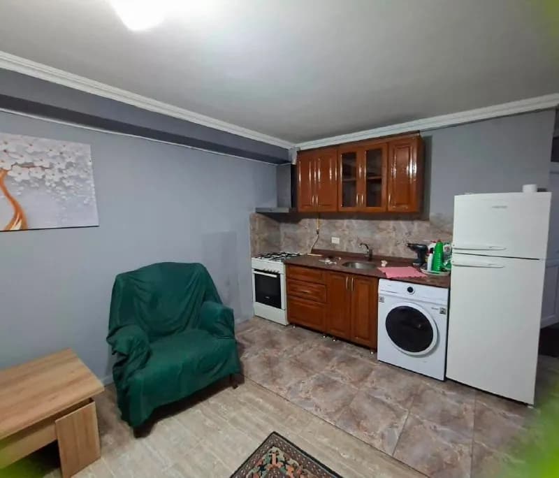 1+1 рядом с Парком 6 Мая — Батуми — 350 $