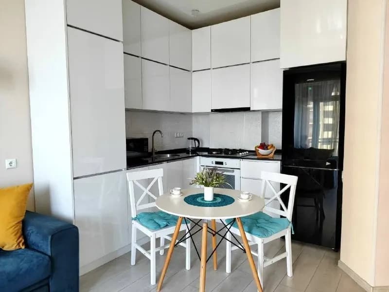 #СДАМ Лех И мариА Качинских 35 — Батуми — 700 $