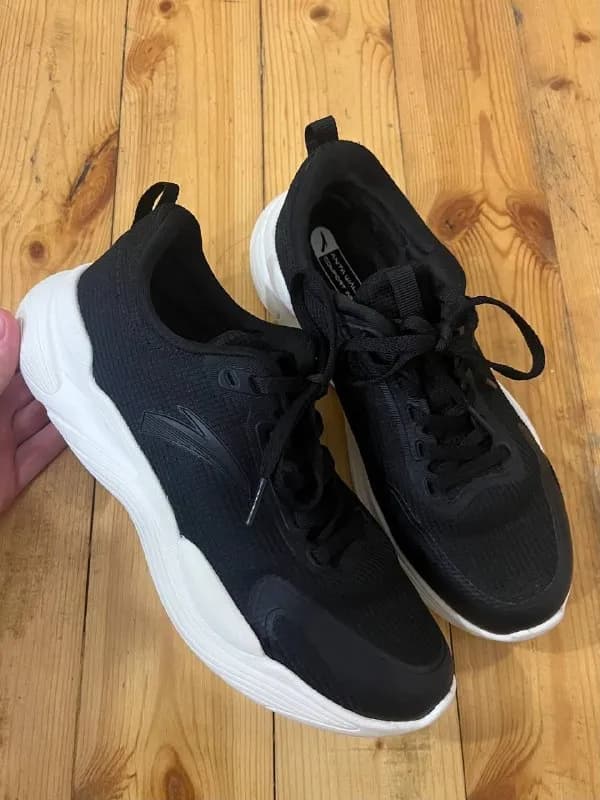 anta basic walking, состояние новых, одевались один раз, 38 размер, цена 40 лари — Батуми — 40 ₾