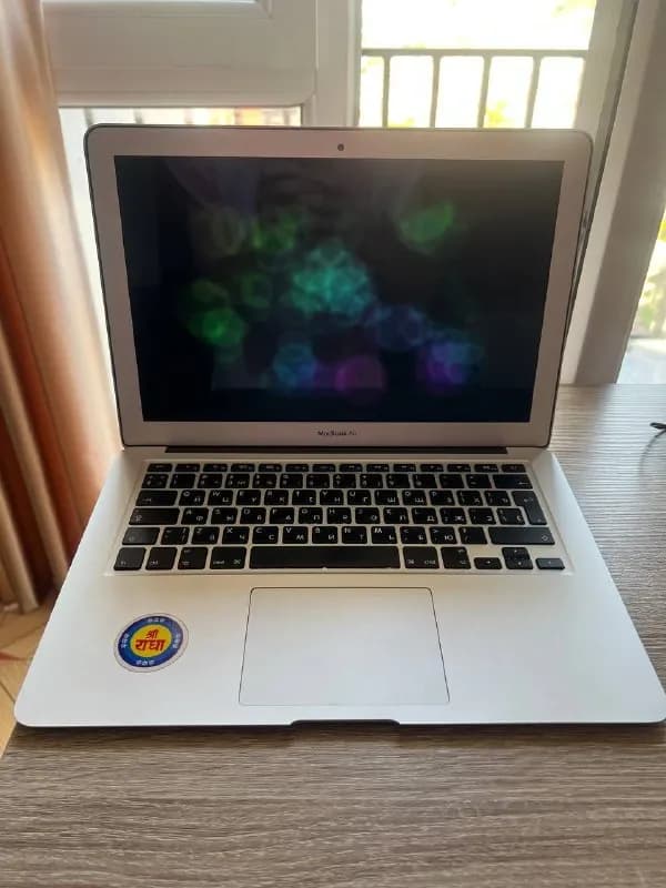 MacBook Air 13» (2017) — Батуми — 400 ₾