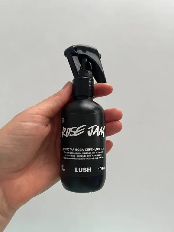 Lush аромат Rose Jam. Срок годности истёк. Осталось примерно 1/5 флакона. — Батуми — 7 ₾