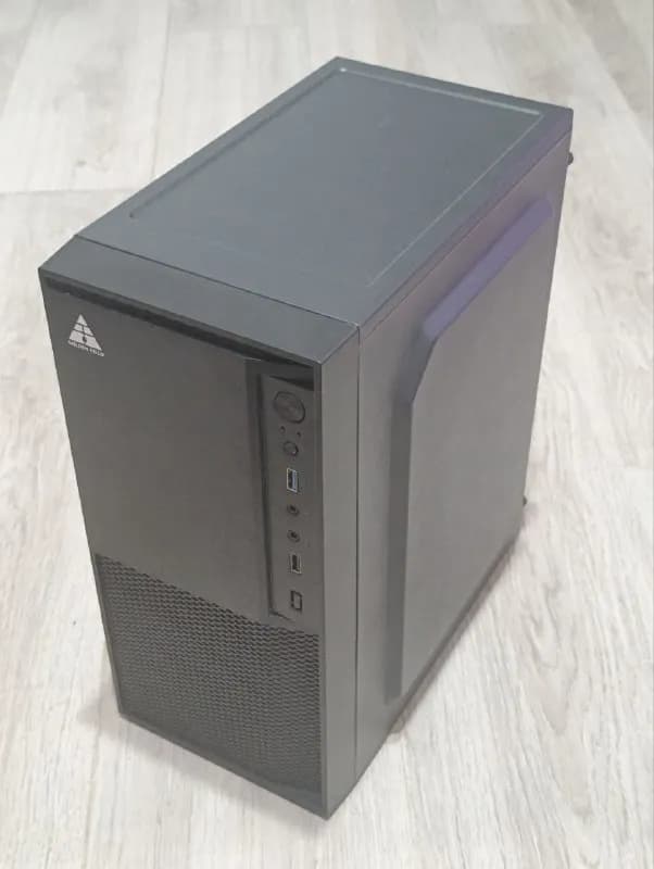 Golden Field LA-01 + Блок питания 500W — 45 лари. Компактный корпус формата Micro-ATX, отлично подой — Батуми — 45 ₾