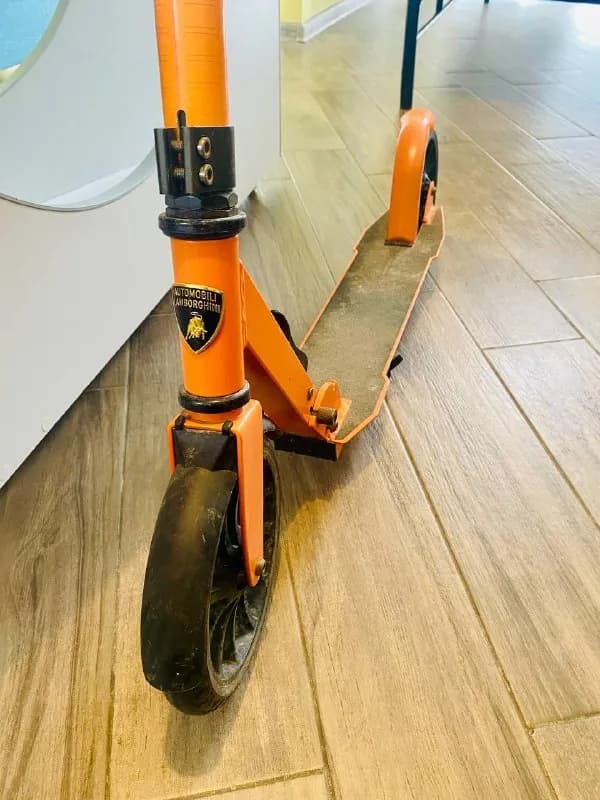 Lamborghini» — 65 лар — Батуми — 65 ₾