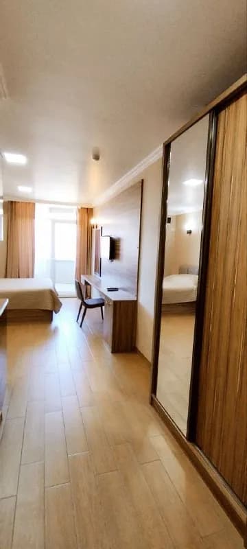 ожены в г. Батуми на 10-м этаже в современном апарт-отеле Orbi Residenсе. К услугам постояльцев кр — Батуми — 170 ₾