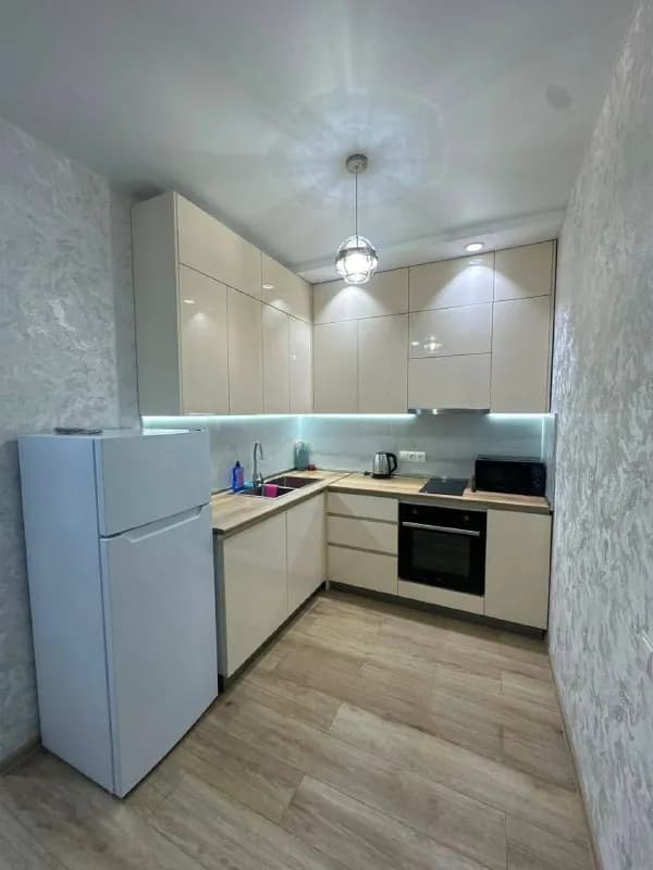 1+1 по улице Багратиони, 131а☑️ — Батуми — 700 $