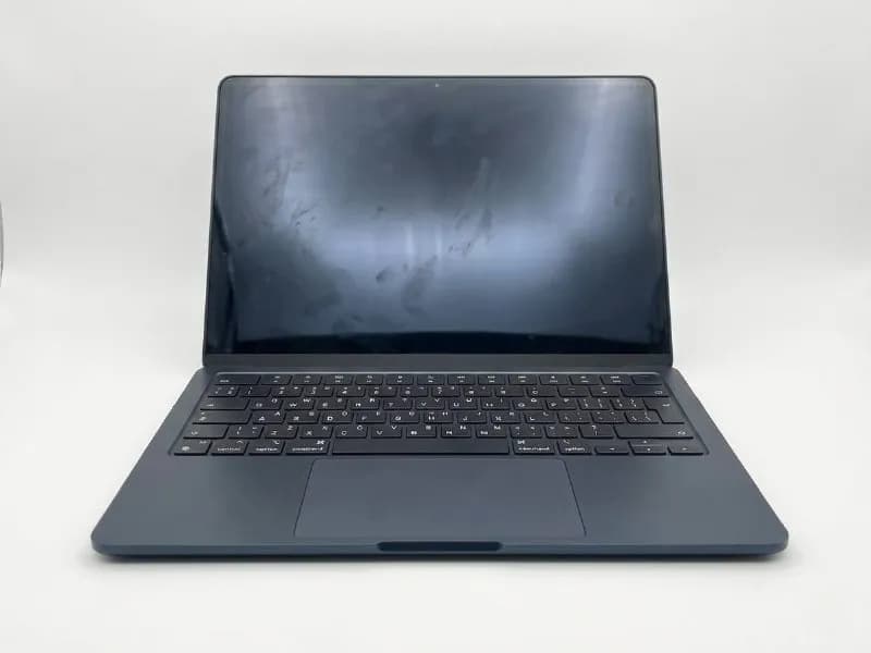 MacBook 13 M2 256GB. — Батуми — 1 000 ₾