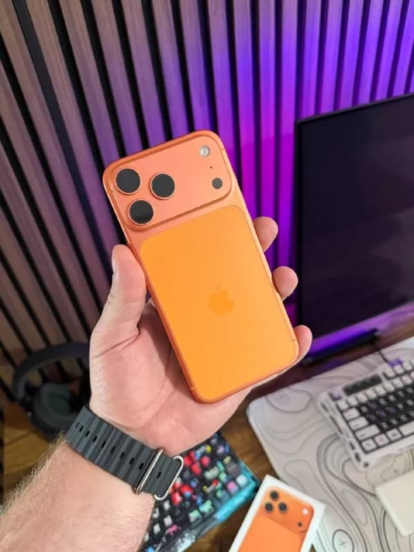 iPhone 17 Pro Max 256GB E sim Cosmic orange. Цена 3100 лари — Тбилиси — 3 100 ₾