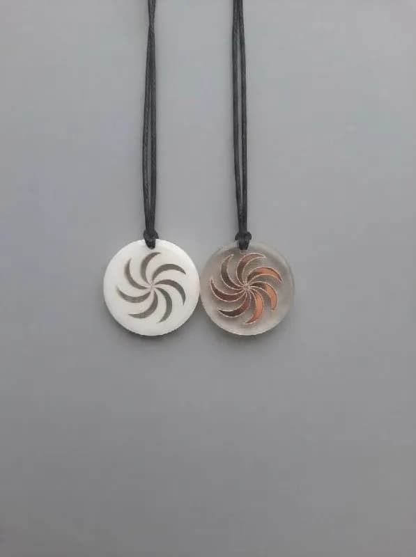 Borjgali pendant, acrylic. — Батуми — 10 ₾