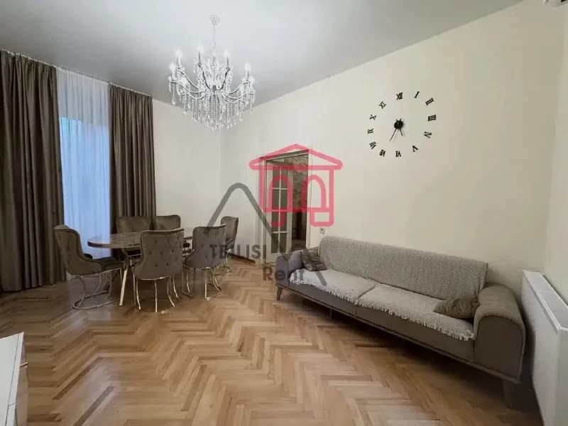 ID: 10922 (Di0112) — Тбилиси — 700 $