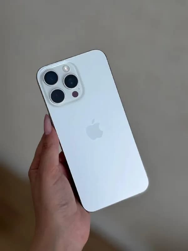 iPhone 15 Pro Max — 1720 лари — Батуми — 1 720 ₾