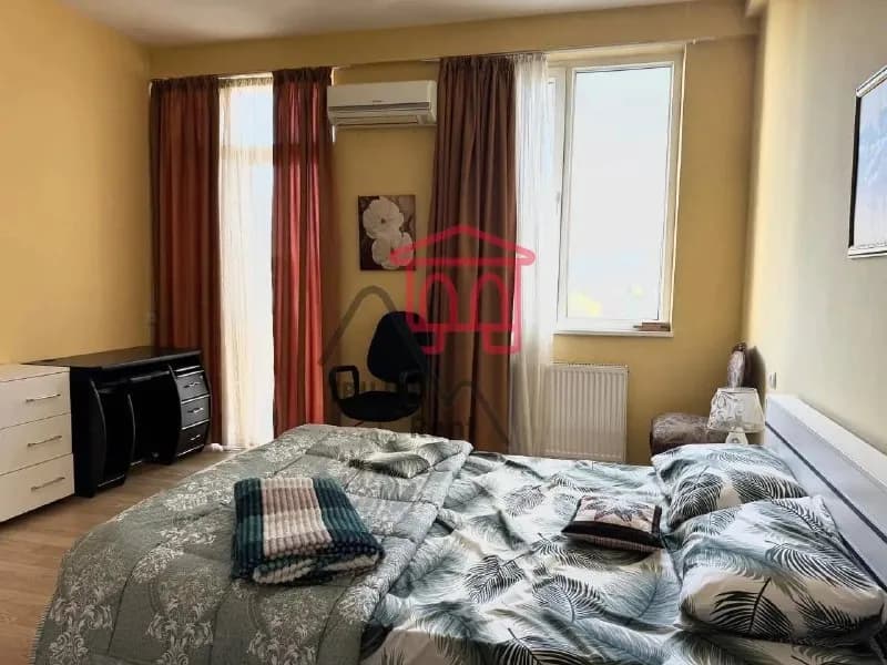 ID: 11996 (EL0054) — Тбилиси — 650 $