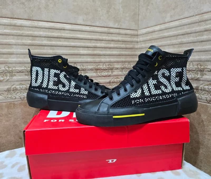 Кеды DIESEL оригинал 44 размер — Батуми — 220 ₾