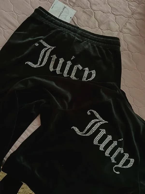 juicy couture — Батуми — 250 ₾