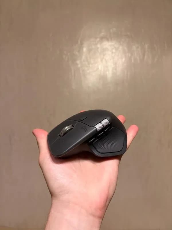 Logitech mx master 4 — Батуми — 350 ₾